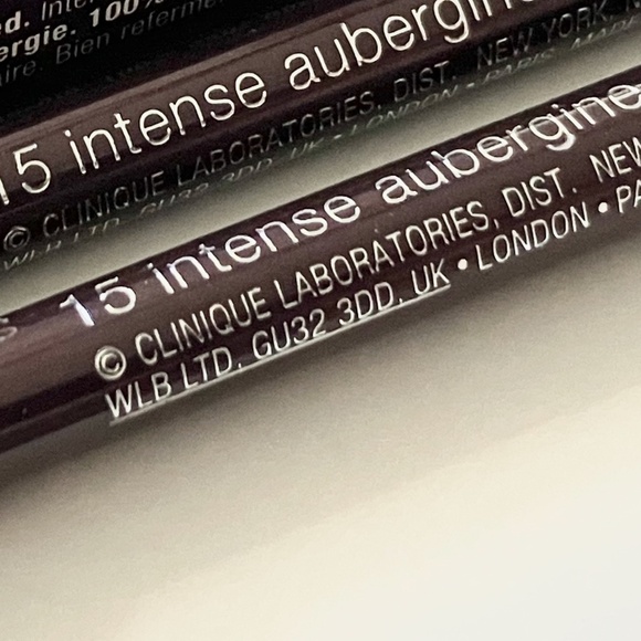 🎀 $15 - Intense Aubergine Clinique Quickliner for Eyes Intense Eyeliner Pencil - Picture 8 of 11
